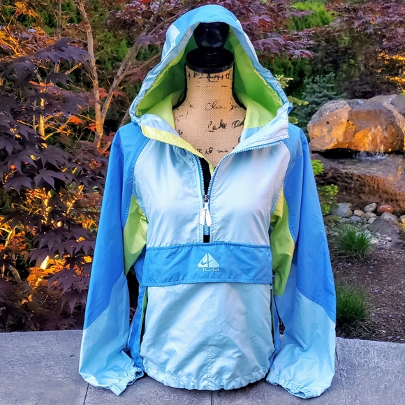 Vintage 90s Nike ACG Windbreaker - Picture 4 of 16